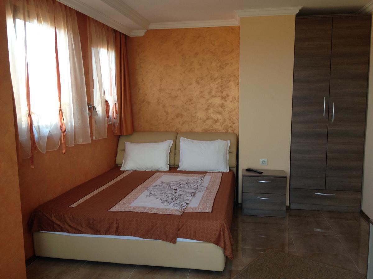 Family Hotel Radiana Sozopol Exterior foto