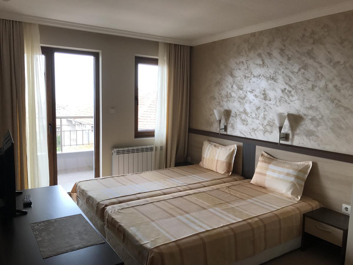 Family Hotel Radiana Sozopol Exterior foto