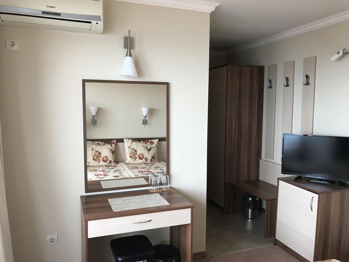 Family Hotel Radiana Sozopol Exterior foto
