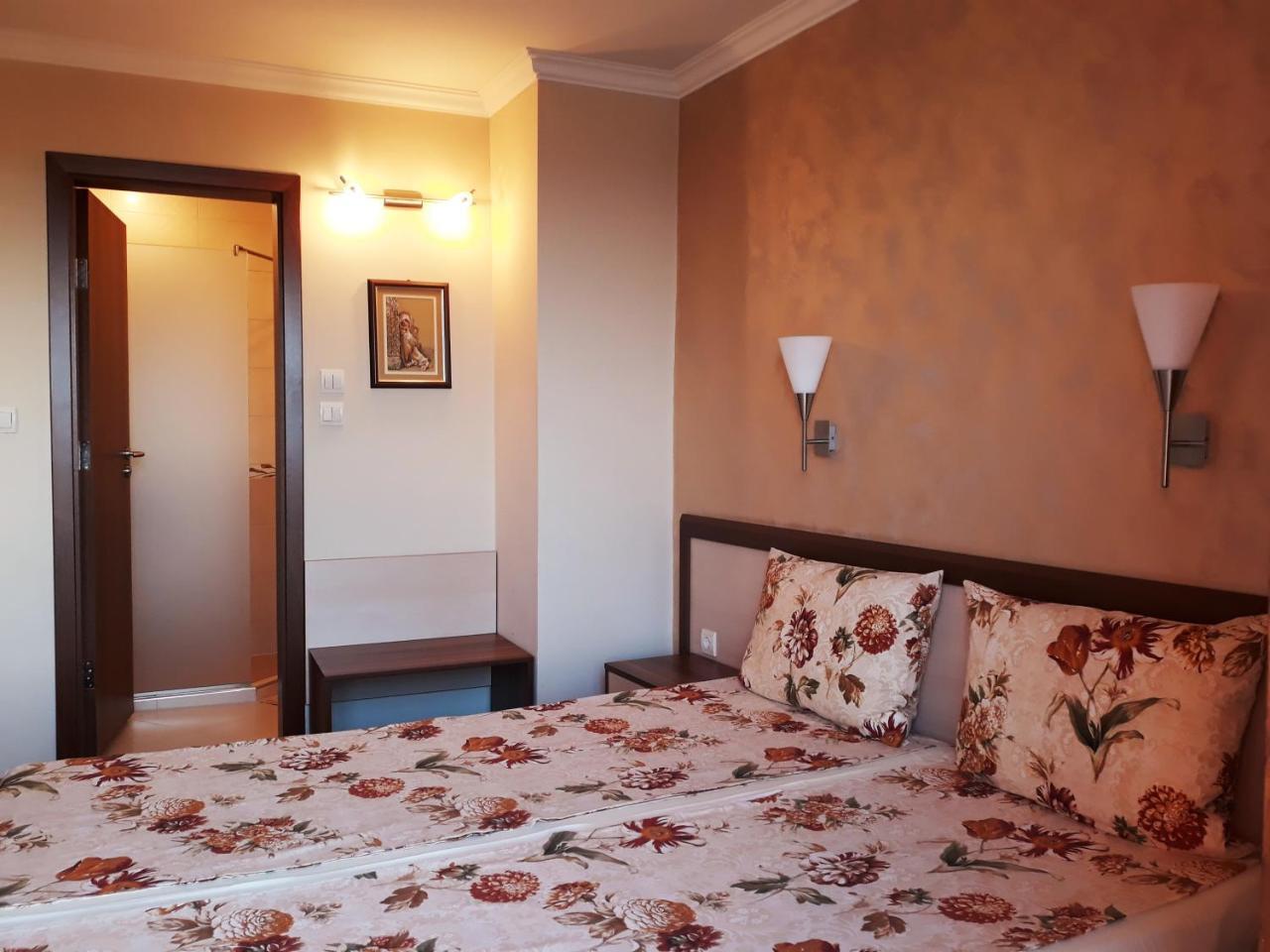 Family Hotel Radiana Sozopol Exterior foto