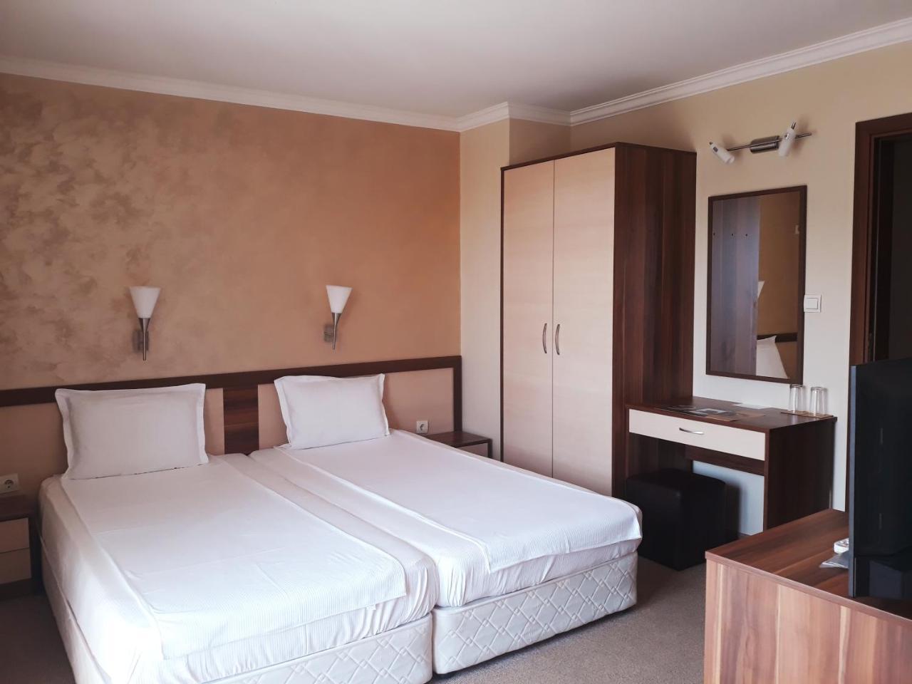 Family Hotel Radiana Sozopol Exterior foto